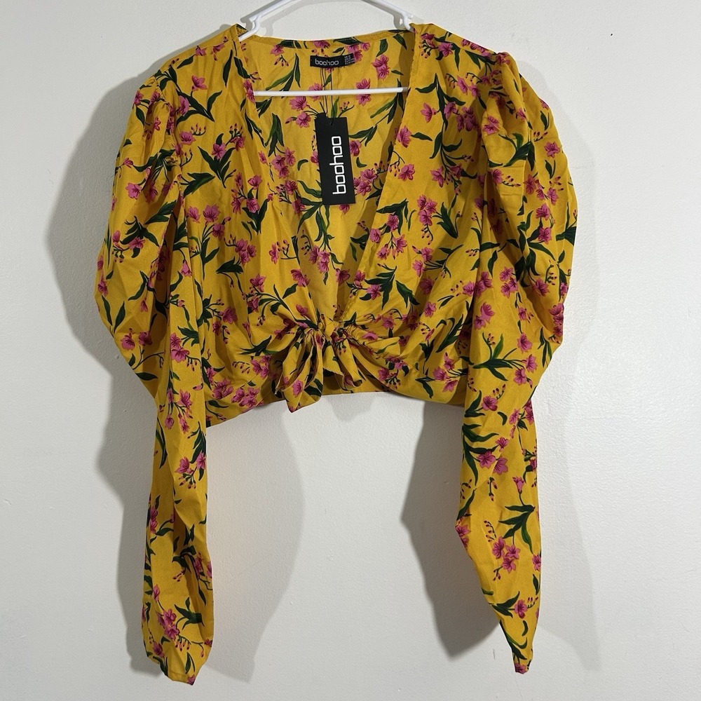 Boohoo Plus Size women's Size 14 Crop Top Floral puff‎ Sleeve Blouse